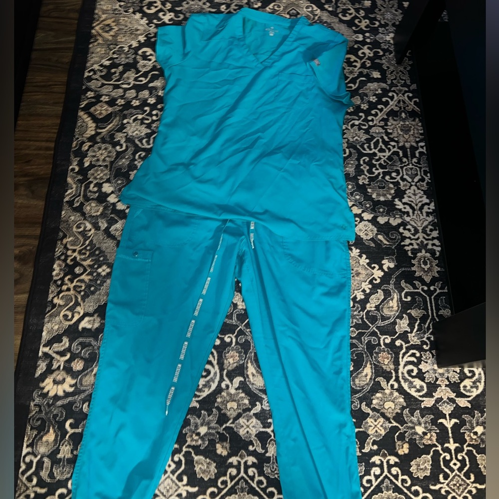 Medcuture Teal Scrub Set